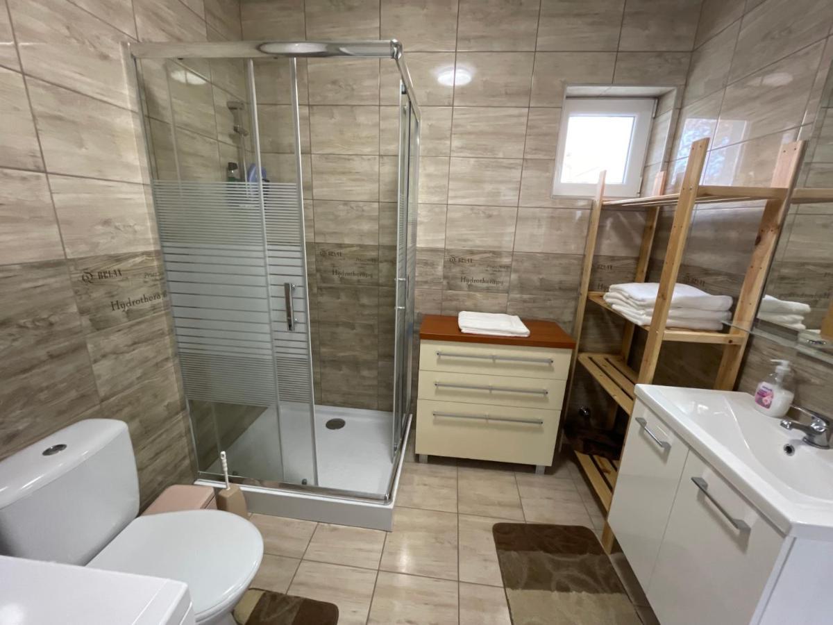 Sorrento Deluxe Apartment - Jacuzzi Шиофок Экстерьер фото